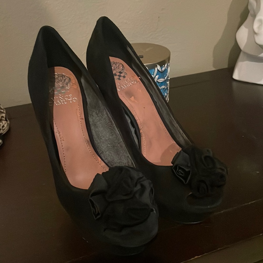 Vince Camuto suede platform heels